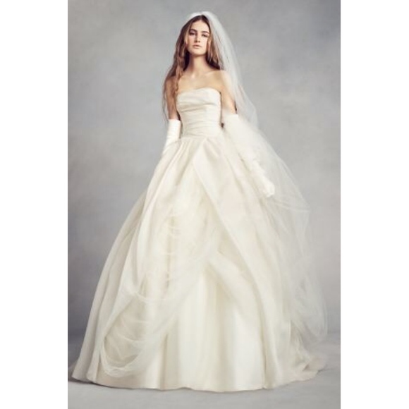 open lace back dress Vintage Vera Wang Silk Organza and Tulle Gown - XS/0